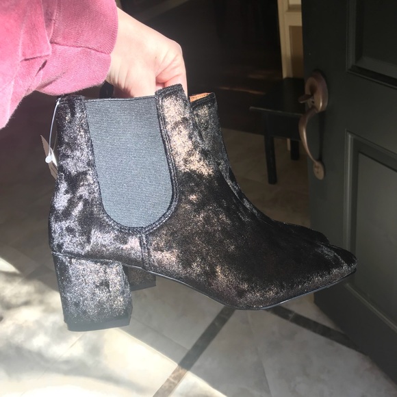Report Black/Bronze Velvet Booties - Picture 4 of 5